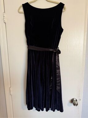 Lindy Bop Velvet Dress